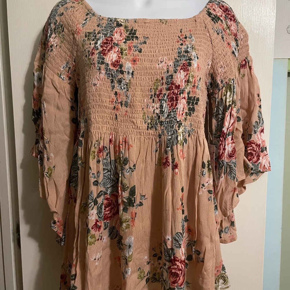 NWT Gypsy Love Floral Blouse